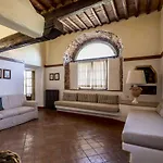 Borgo Il Poggiaccio Residenza Turistico Alberghiera Landhaus