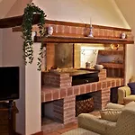 Borgo Il Poggiaccio Residenza Turistico Alberghiera Landhaus Sovicille