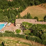 Borgo Il Poggiaccio Residenza Turistico Alberghiera Landhaus