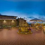 Borgo Il Poggiaccio Residenza Turistico Alberghiera *