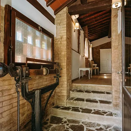 Borgo Il Poggiaccio Residenza D'epoca * Sovicille