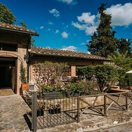 Borgo Il Poggiaccio Residenza D'epoca Country house Sovicille