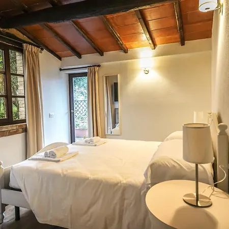 Borgo Il Poggiaccio Residenza D'epoca Country house