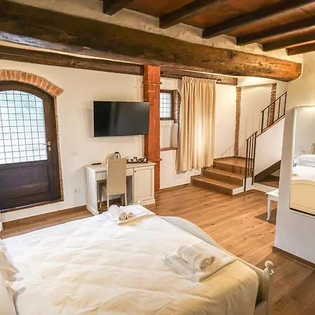 Borgo Il Poggiaccio Residenza D'epoca * Sovicille