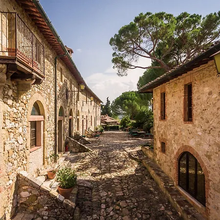 Borgo Il Poggiaccio *