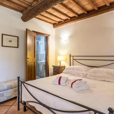 Borgo Il Poggiaccio Residenza D'epoca Country house